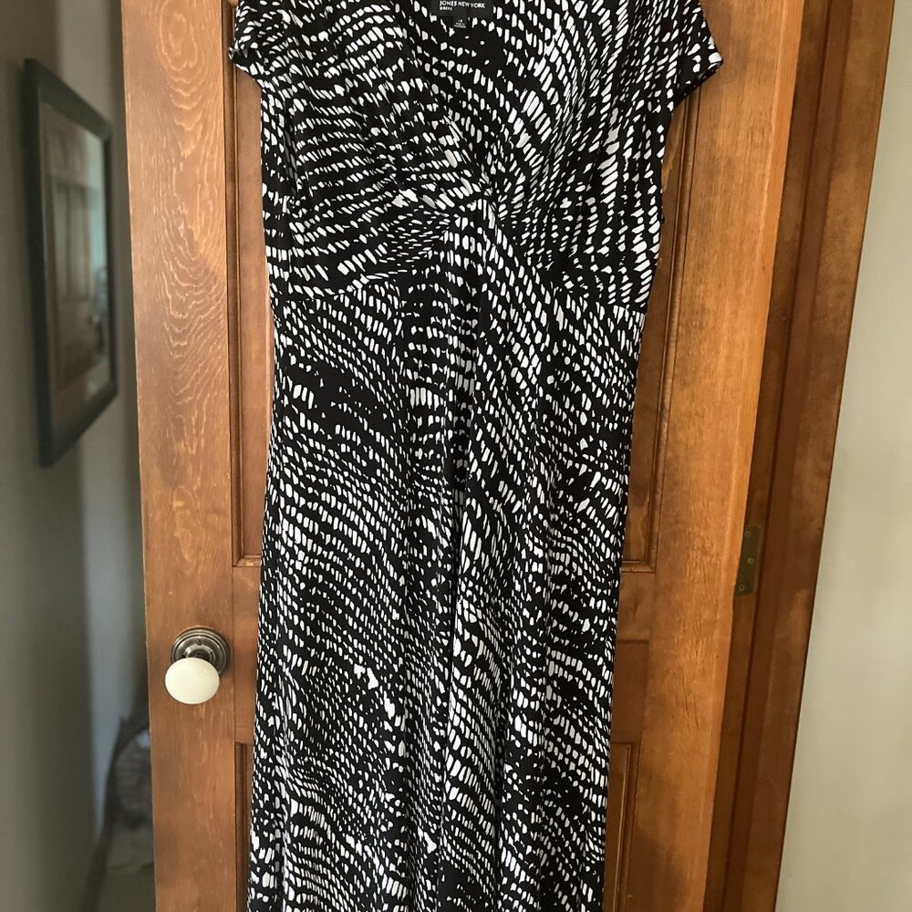 Jones New York Maxi Dress Size 16 - Black Pattern